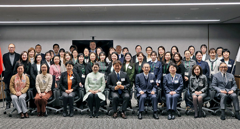 研修生との集合写真