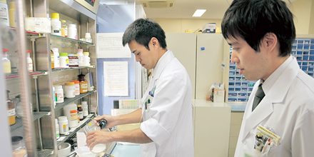 薬剤師になるバナー：TOPリンク画像